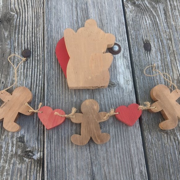 Gingerbread Garland and Valentine Bear Bundle Set - Picture 7 of 8